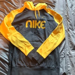 EUC Nike Hoodie Sweatshirt Top